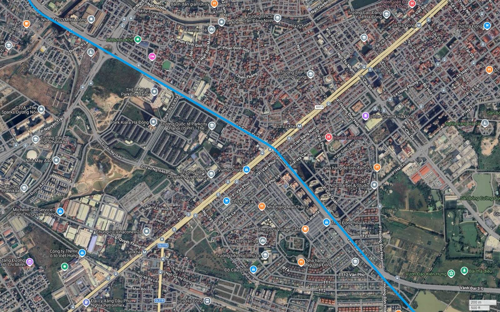 Địa bàn Văn Phú Hà Cầu Phú La, tuyến metro số 15 Hà Nội cắt Quốc lộ 6 và chạy cách Ga La Khê của tuyến 2A khoảng hai trăm bốn mươi mét